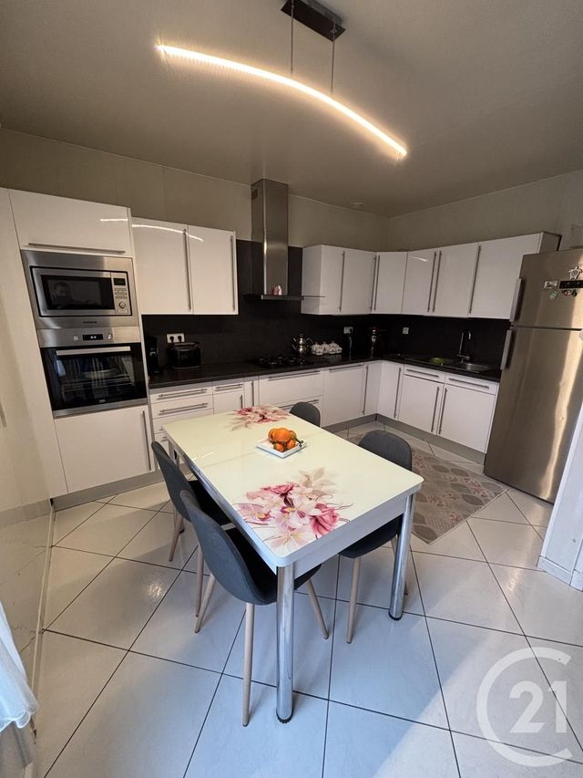 Maison à vendre - 6 pièces - 120,90 m2 - Montlucon - 03 - AUVERGNE