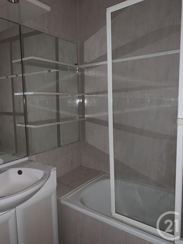 Appartement F1 à vendre - 1 pièce - 29,34 m2 - Montlucon - 03 - AUVERGNE