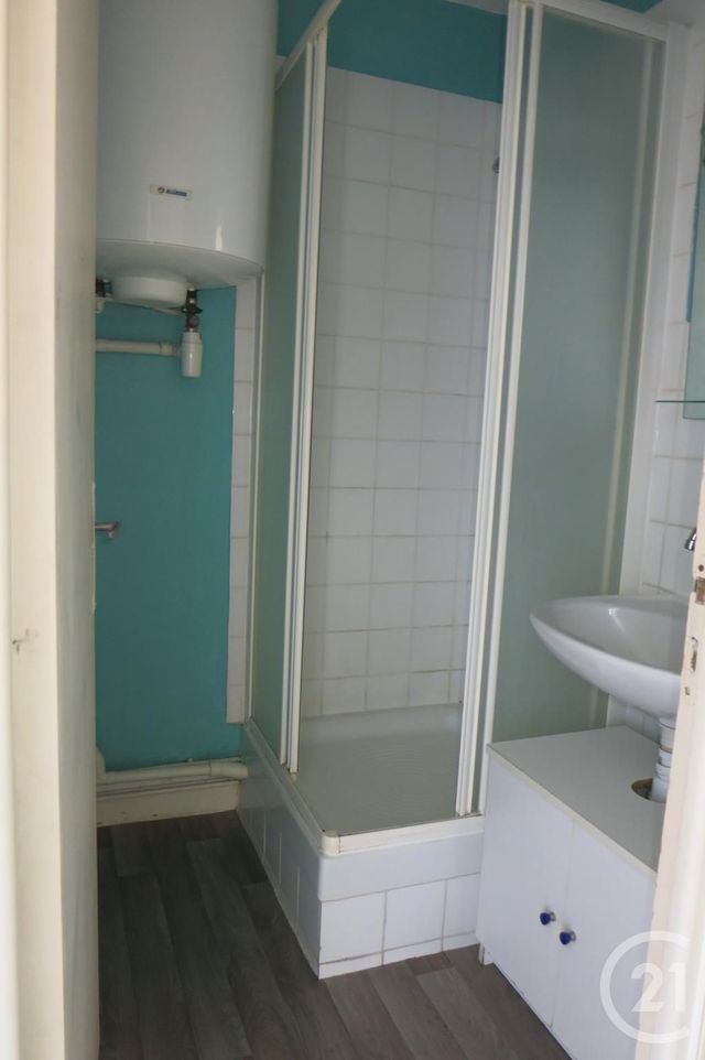 Appartement F3 à louer - 3 pièces - 50,37 m2 - Montlucon - 03 - AUVERGNE