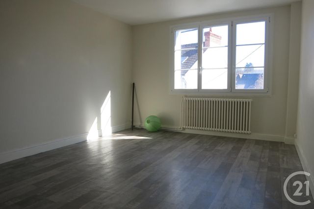 Appartement F3 à louer - 3 pièces - 60 m2 - Montlucon - 03 - AUVERGNE