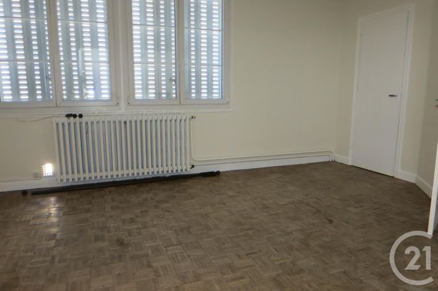 Appartement F3 à louer - 3 pièces - 60 m2 - Montlucon - 03 - AUVERGNE