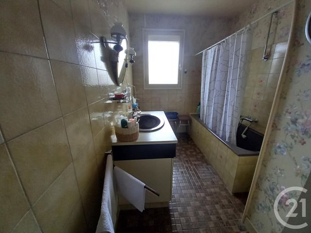 Maison &agrave; vendre - 5 pi&egrave;ces - 131 m2 - Montlucon - 03 - AUVERGNE