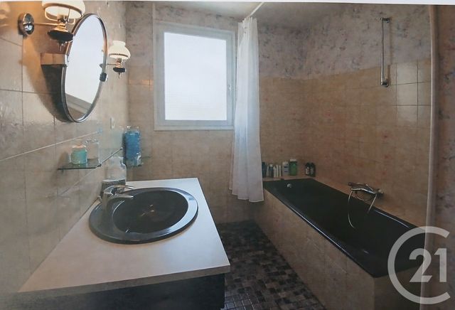 Maison &agrave; vendre - 5 pi&egrave;ces - 131 m2 - Montlucon - 03 - AUVERGNE