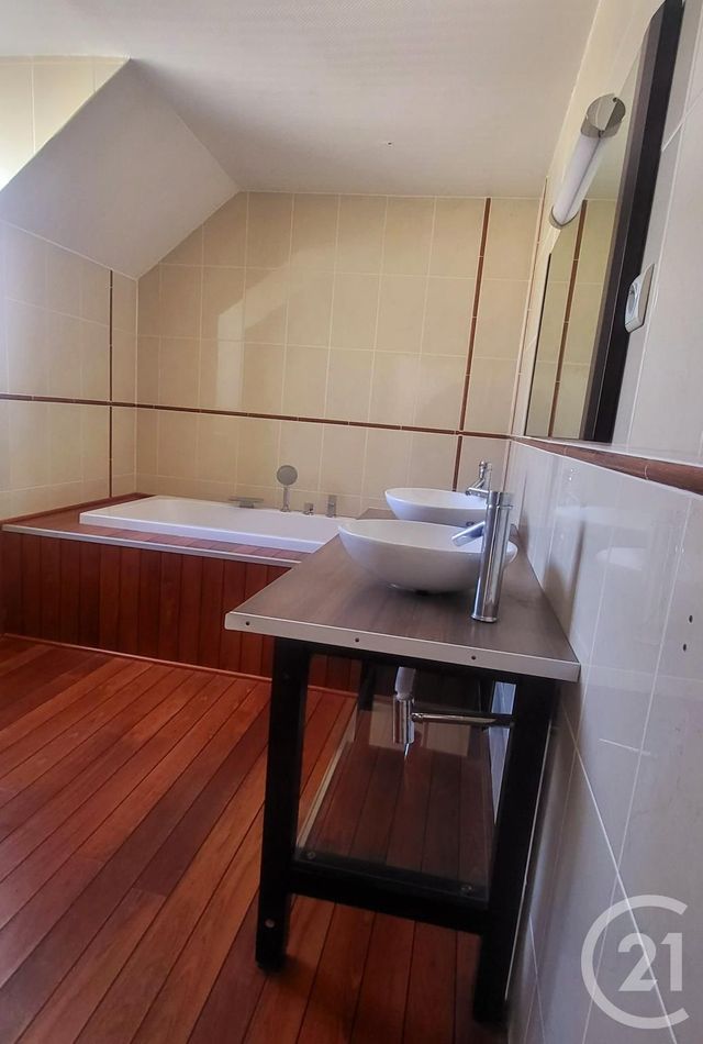 Maison à vendre - 5 pièces - 160 m2 - Montlucon - 03 - AUVERGNE