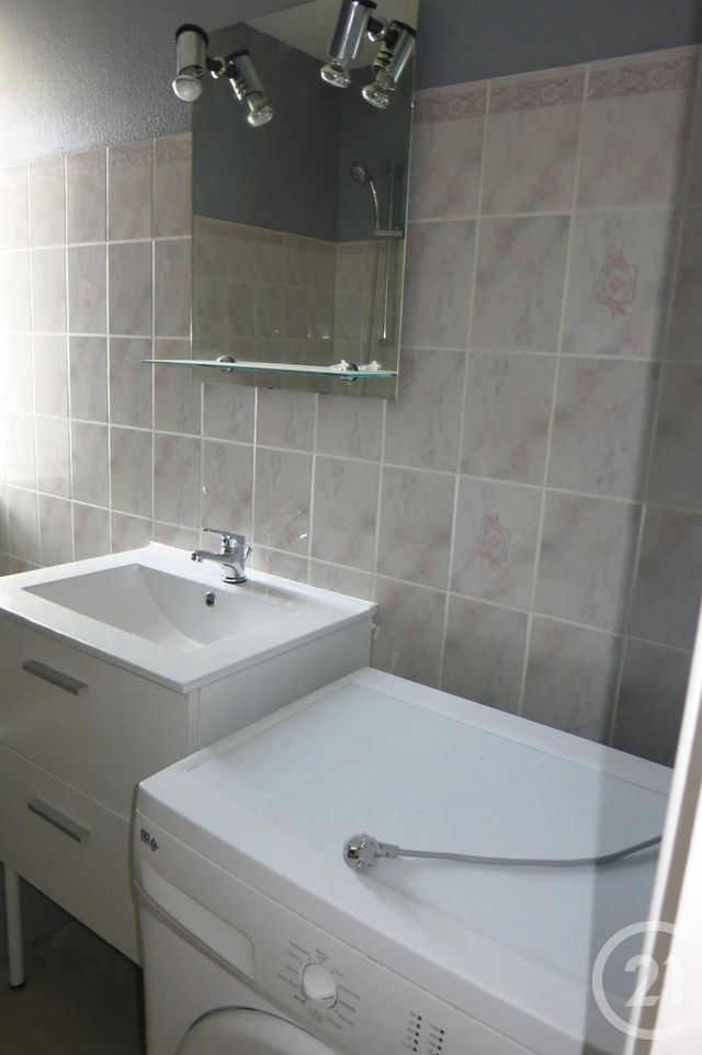 Appartement F2 à louer - 2 pièces - 40,57 m2 - Montlucon - 03 - AUVERGNE