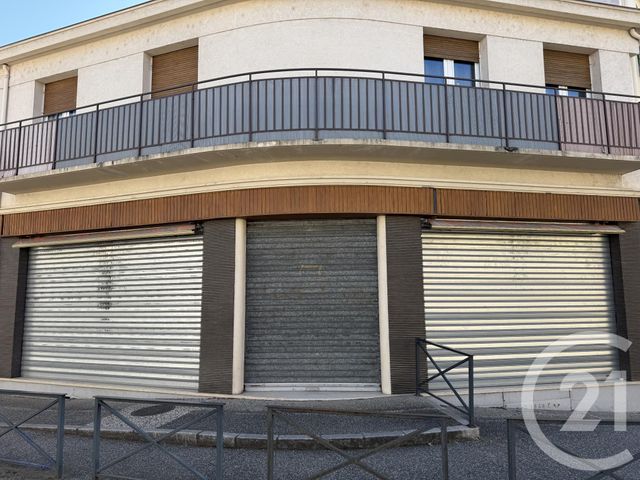 Appartement Local à louer - 3 pièces - 92,37 m2 - Montlucon - 03 - AUVERGNE