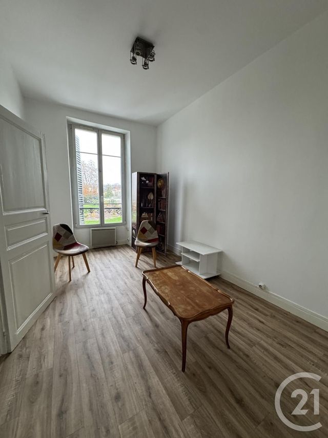 Appartement F1 à louer - 1 pièce - 28,81 m2 - Montlucon - 03 - AUVERGNE