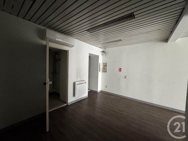Local commercial à louer - 42.3 m2 - 03 - Allier