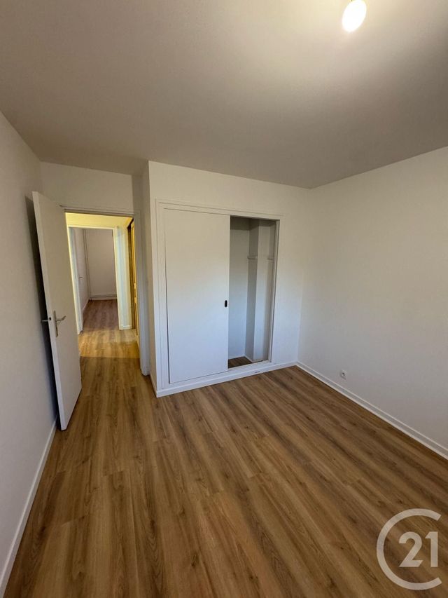 Appartement F4 à vendre - 4 pièces - 66,62 m2 - Montlucon - 03 - AUVERGNE