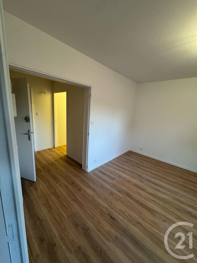 Appartement F4 à vendre - 4 pièces - 66,62 m2 - Montlucon - 03 - AUVERGNE