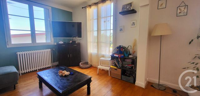 Maison à vendre - 6 pièces - 137 m2 - Montlucon - 03 - AUVERGNE