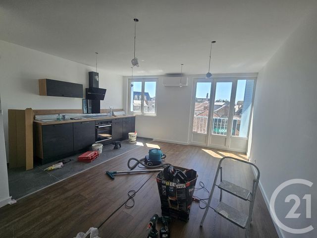 Appartement F2 &agrave; louer - 2 pi&egrave;ces - 47,33 m2 - Montlucon - 03 - AUVERGNE