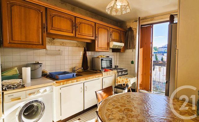 Appartement F4 à vendre - 4 pièces - 90 m2 - Montlucon - 03 - AUVERGNE
