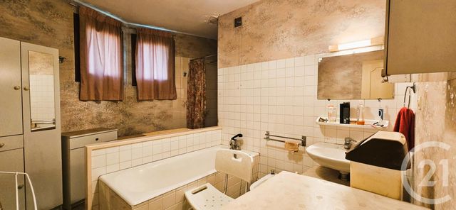 Appartement F4 à vendre - 4 pièces - 90 m2 - Montlucon - 03 - AUVERGNE