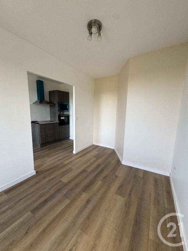 Appartement F3 &agrave; louer - 3 pi&egrave;ces - 44 m2 - Montlucon - 03 - AUVERGNE