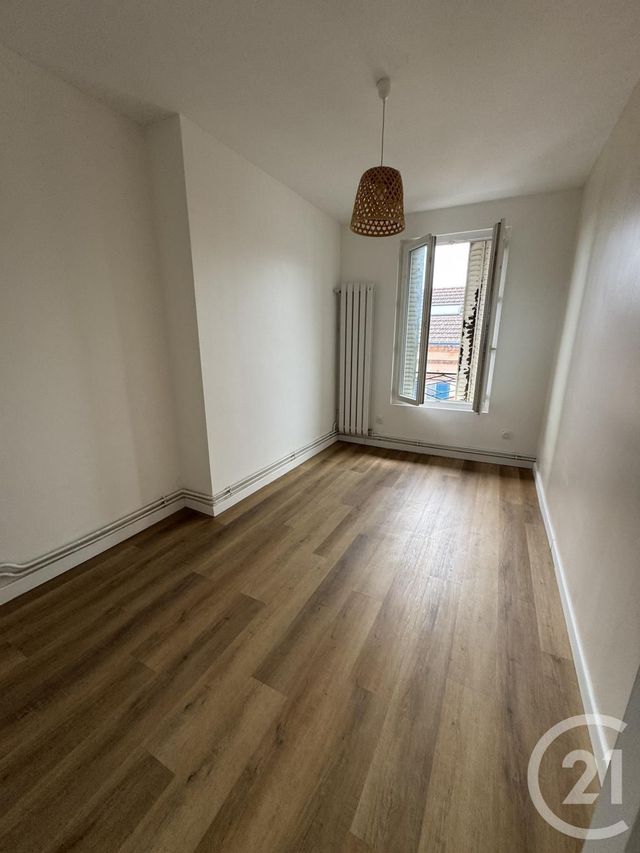 Appartement F3 &agrave; louer - 3 pi&egrave;ces - 44 m2 - Montlucon - 03 - AUVERGNE