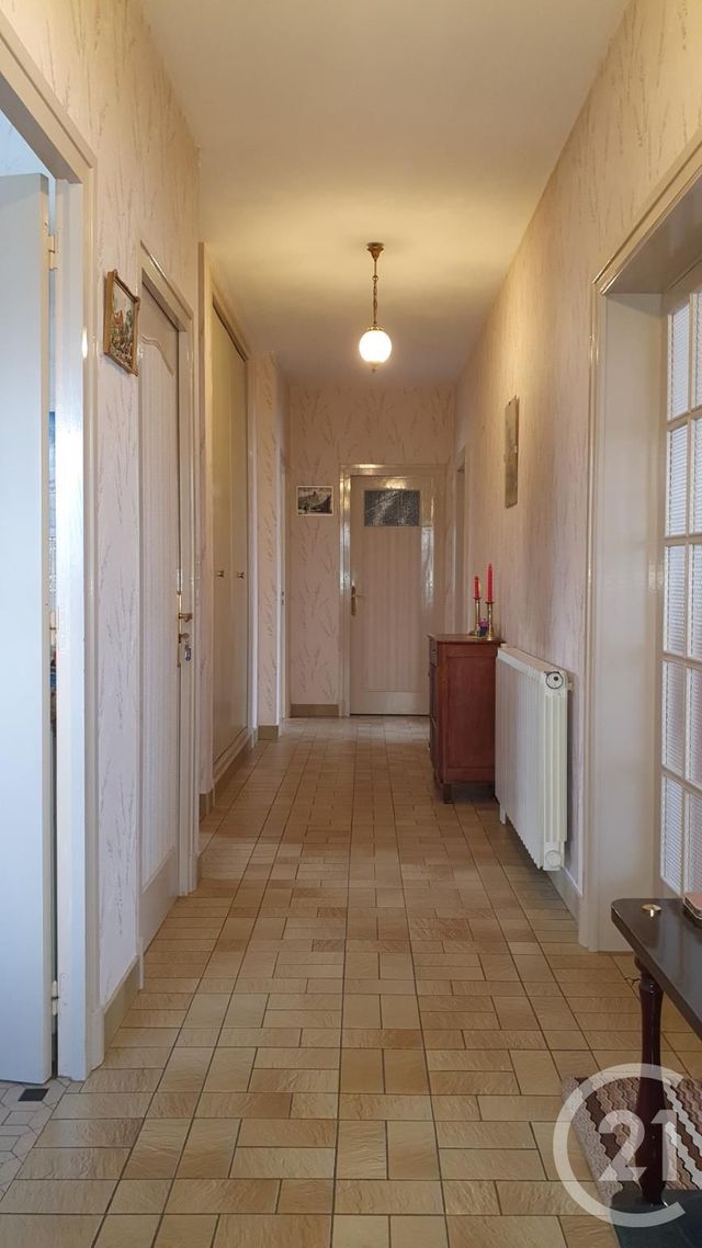 Maison à vendre - 8 pièces - 177 m2 - Montlucon - 03 - AUVERGNE