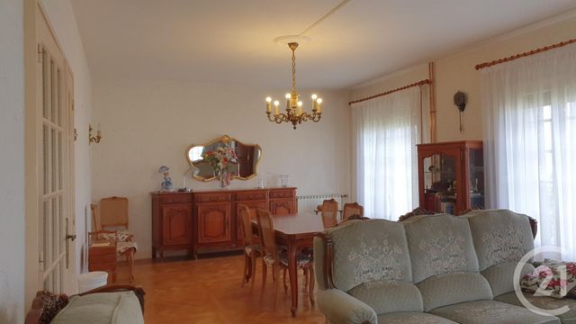 Maison à vendre - 8 pièces - 177 m2 - Montlucon - 03 - AUVERGNE