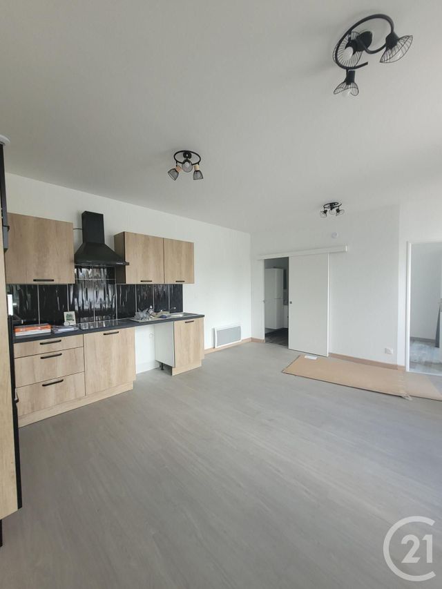 Maison à louer - 2 pièces - 37 m2 - Montlucon - 03 - AUVERGNE