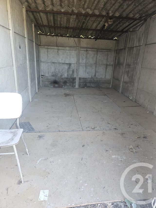 Parking à louer - 16,50 m2 - Montlucon - 03 - AUVERGNE