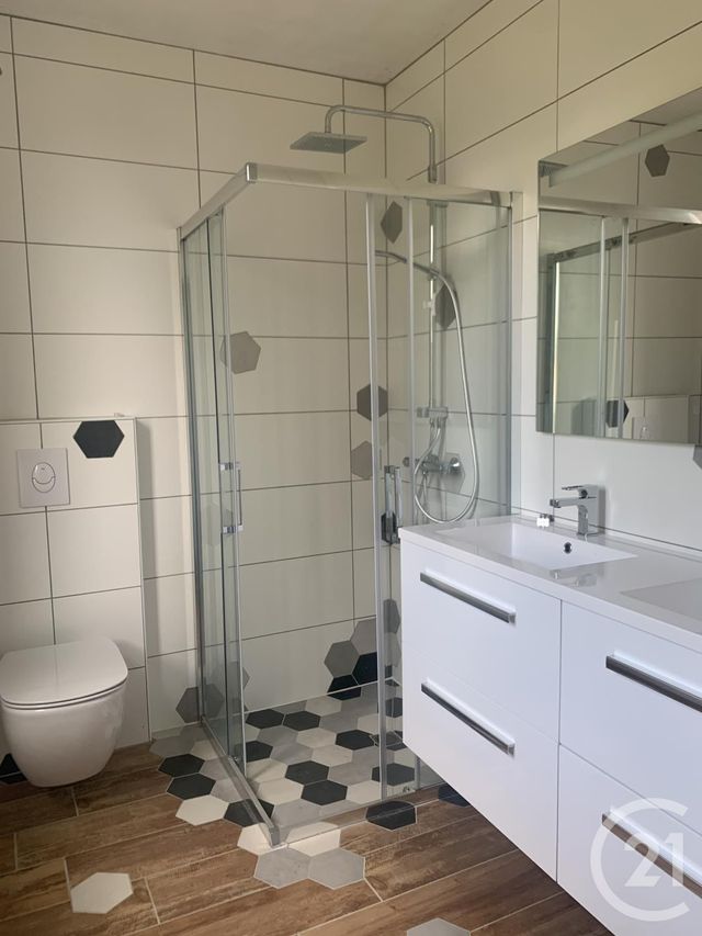 Maison à louer - 4 pièces - 123 m2 - Commentry - 03 - AUVERGNE