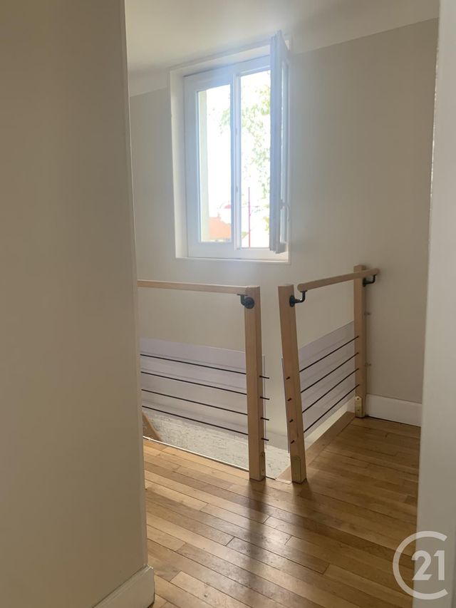 Maison à louer - 4 pièces - 123 m2 - Commentry - 03 - AUVERGNE