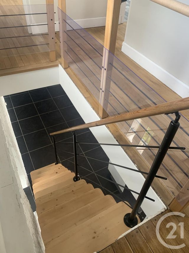 Maison à louer - 4 pièces - 123 m2 - Commentry - 03 - AUVERGNE