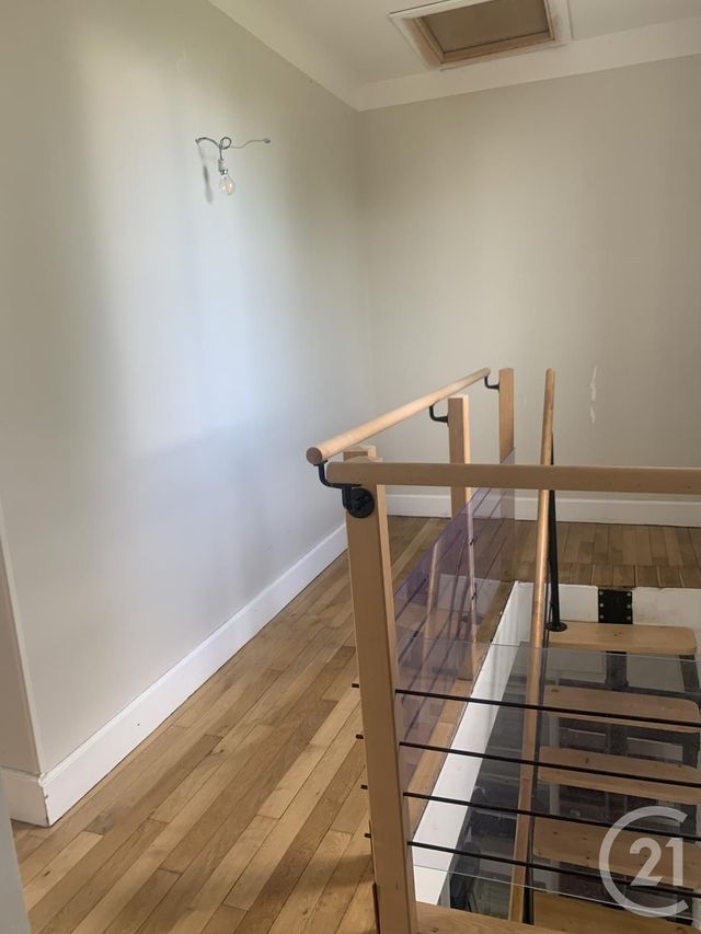 Maison à louer - 4 pièces - 123 m2 - Commentry - 03 - AUVERGNE