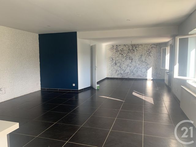 Maison à louer - 4 pièces - 123 m2 - Commentry - 03 - AUVERGNE