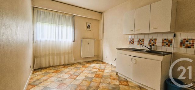 Appartement &agrave; vendre - 4 pi&egrave;ces - 69 m2 - Montlucon - 03 - AUVERGNE