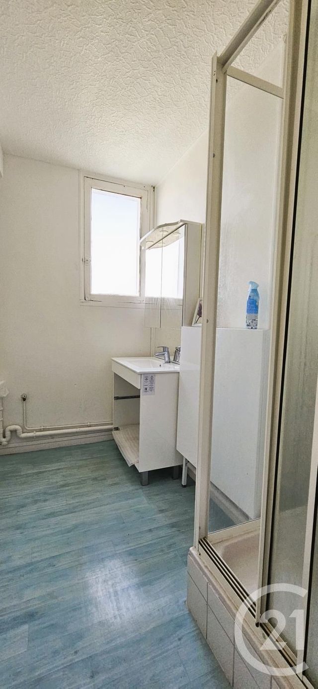 Appartement F4 à vendre - 4 pièces - 64,62 m2 - Montlucon - 03 - AUVERGNE