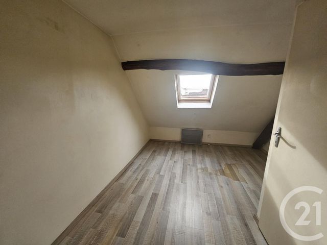 Appartement F3 &agrave; louer - 2 pi&egrave;ces - 50 m2 - Desertines - 03 - AUVERGNE