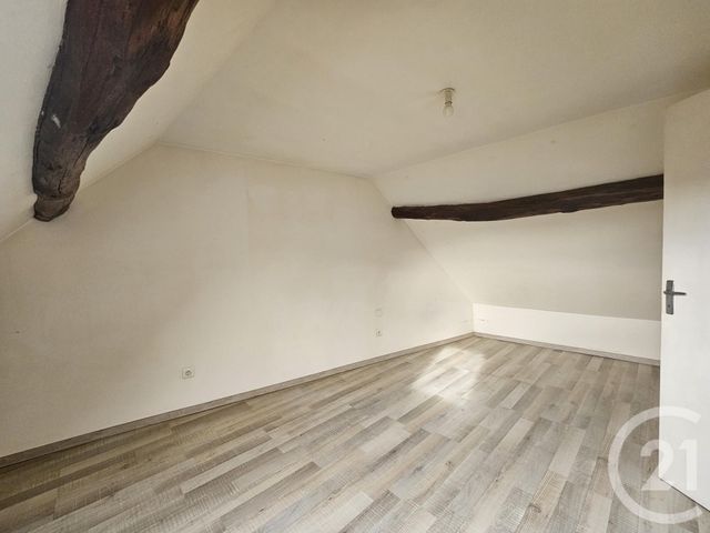 Appartement F3 &agrave; louer - 2 pi&egrave;ces - 50 m2 - Desertines - 03 - AUVERGNE