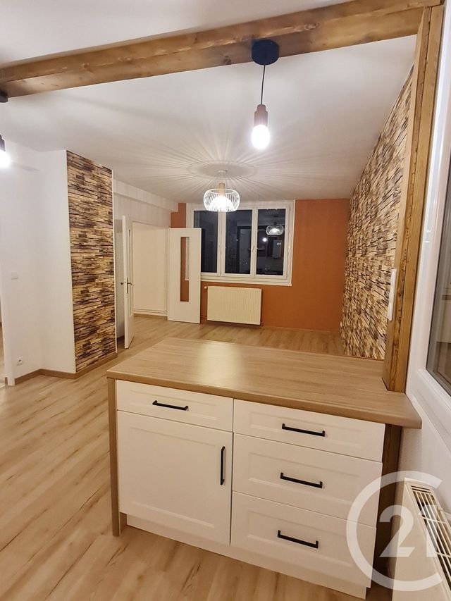Appartement F3 &agrave; louer - 3 pi&egrave;ces - 55,09 m2 - Montlucon - 03 - AUVERGNE