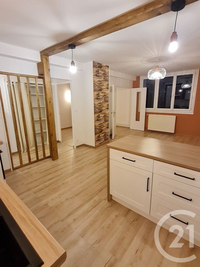 Appartement F3 &agrave; louer - 3 pi&egrave;ces - 55,09 m2 - Montlucon - 03 - AUVERGNE