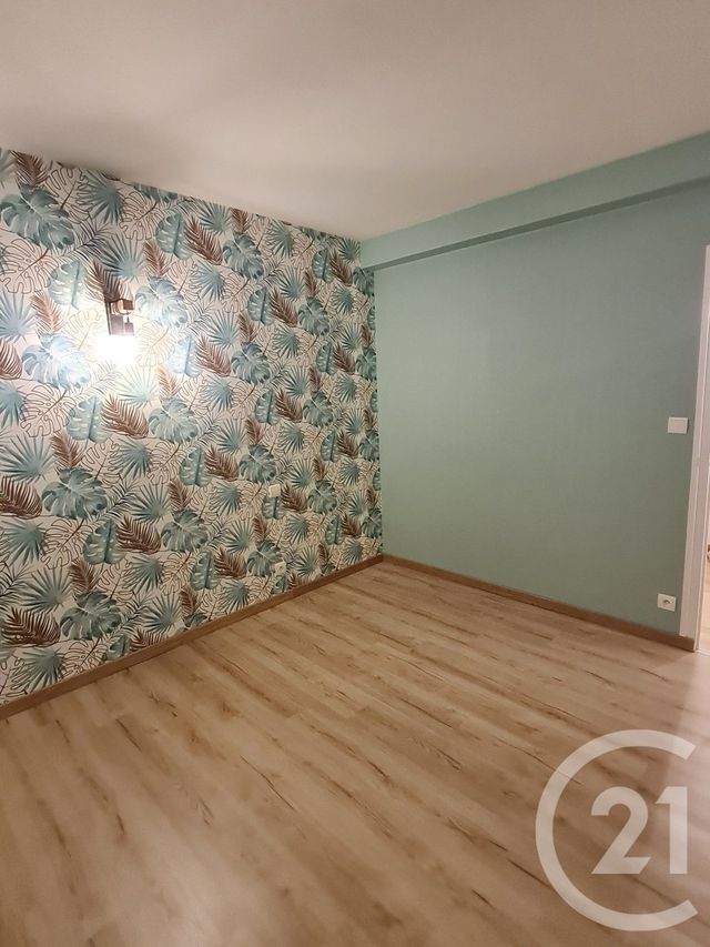 Appartement F3 &agrave; louer - 3 pi&egrave;ces - 55,09 m2 - Montlucon - 03 - AUVERGNE