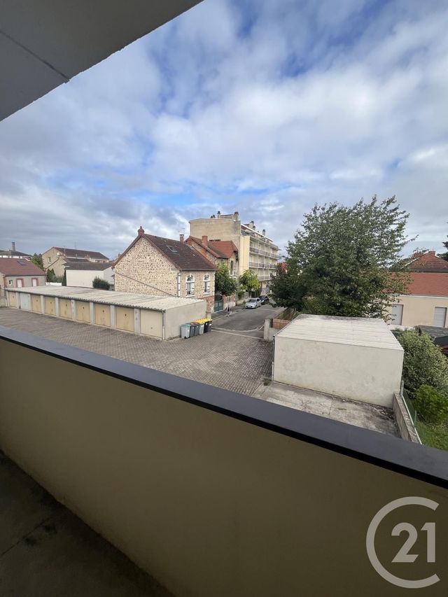 Appartement F3 à louer - 3 pièces - 75 m2 - Montlucon - 03 - AUVERGNE