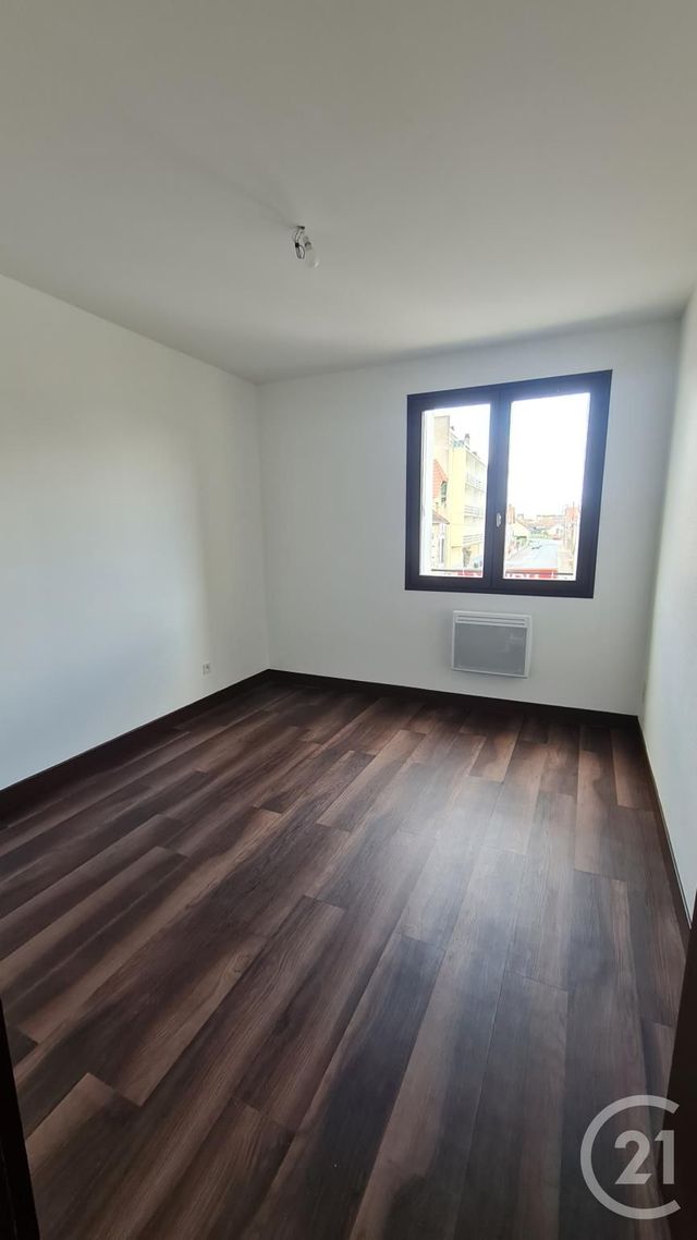 Appartement F3 à louer - 3 pièces - 75 m2 - Montlucon - 03 - AUVERGNE