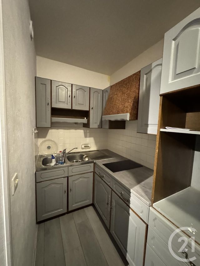 Appartement F1 à louer - 1 pièce - 39,38 m2 - Montlucon - 03 - AUVERGNE