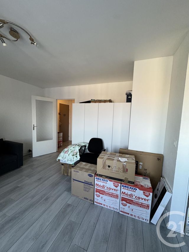 Appartement F1 à louer - 1 pièce - 39,38 m2 - Montlucon - 03 - AUVERGNE