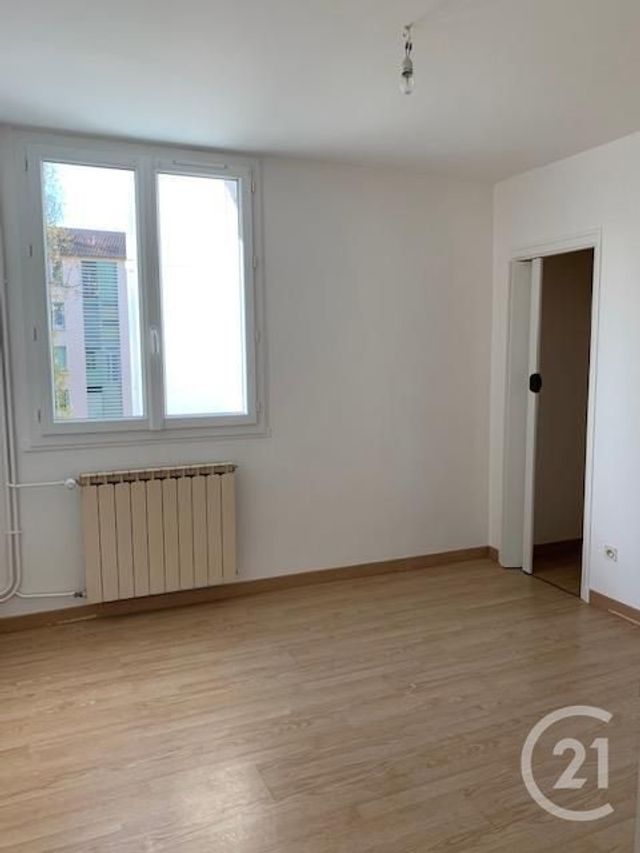 Appartement F3 à vendre - 3 pièces - 66 m2 - Montlucon - 03 - AUVERGNE