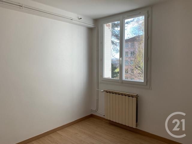 Appartement F3 à vendre - 3 pièces - 66 m2 - Montlucon - 03 - AUVERGNE