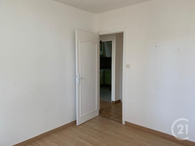 Appartement F3 à vendre - 3 pièces - 66 m2 - Montlucon - 03 - AUVERGNE