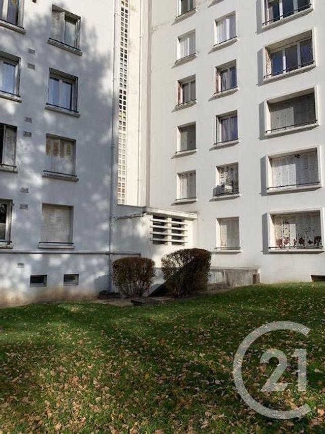 Appartement F3 à vendre - 3 pièces - 66 m2 - Montlucon - 03 - AUVERGNE