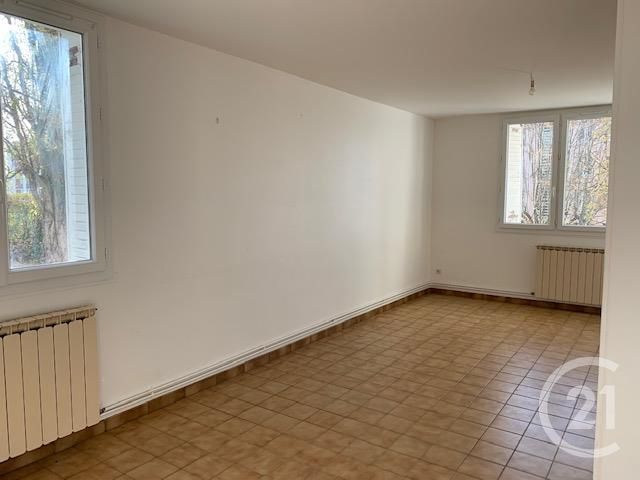 Appartement F3 à vendre - 3 pièces - 66 m2 - Montlucon - 03 - AUVERGNE
