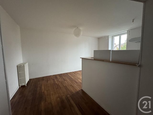 Appartement F2 à louer - 2 pièces - 45 m2 - Montlucon - 03 - AUVERGNE