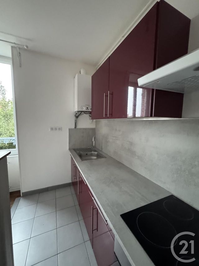 Appartement F2 à louer - 2 pièces - 45 m2 - Montlucon - 03 - AUVERGNE