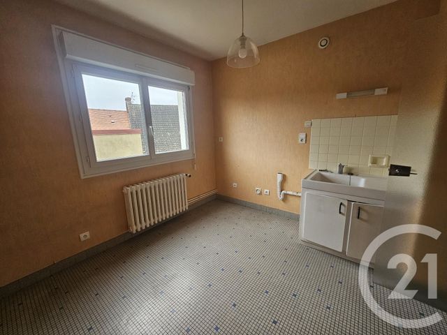 Appartement F3 bis &agrave; louer - 3 pi&egrave;ces - 58,29 m2 - Domerat - 03 - AUVERGNE