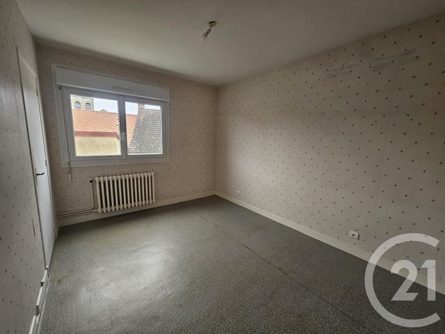 Appartement F3 bis &agrave; louer - 3 pi&egrave;ces - 58,29 m2 - Domerat - 03 - AUVERGNE