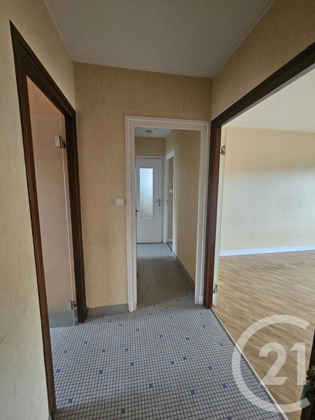 Appartement F3 bis &agrave; louer - 3 pi&egrave;ces - 58,29 m2 - Domerat - 03 - AUVERGNE